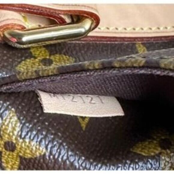 LOUIS VUITTON Menilmontant NEW GM Monogram Leather Shoulder Crossbody Bag Gift - Picture 9 of 12